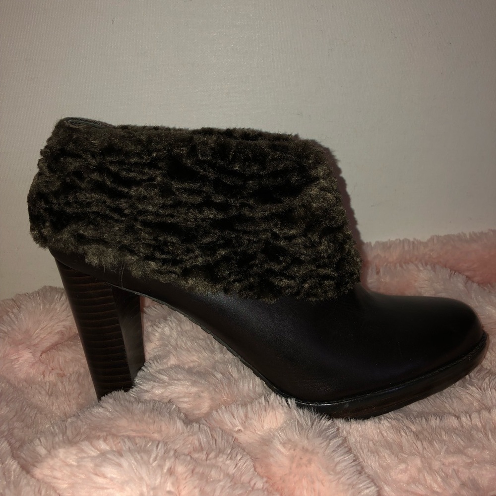 Calvin Klein pumps